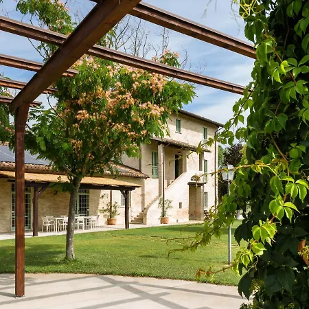 Elegant In Papiano With Whirlpool Casalina